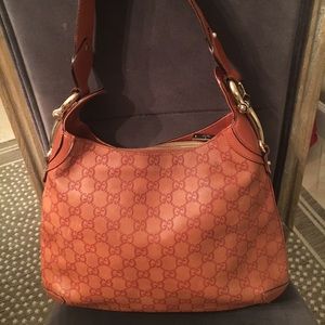 Gucci Signature leather handbag